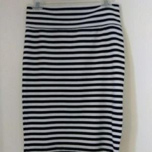 Strechy Forever 21 skirt